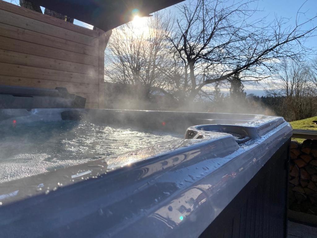 Alpenblick Nahe Muenchen Mit Outdoor Whirlpool - 21 Min Von Muenchen Mit Zug Assling Exteriör bild